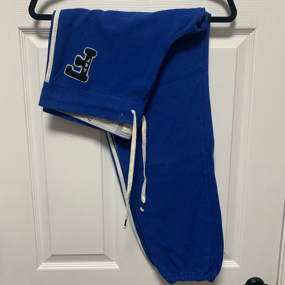 Comfy Abercrombie sweats